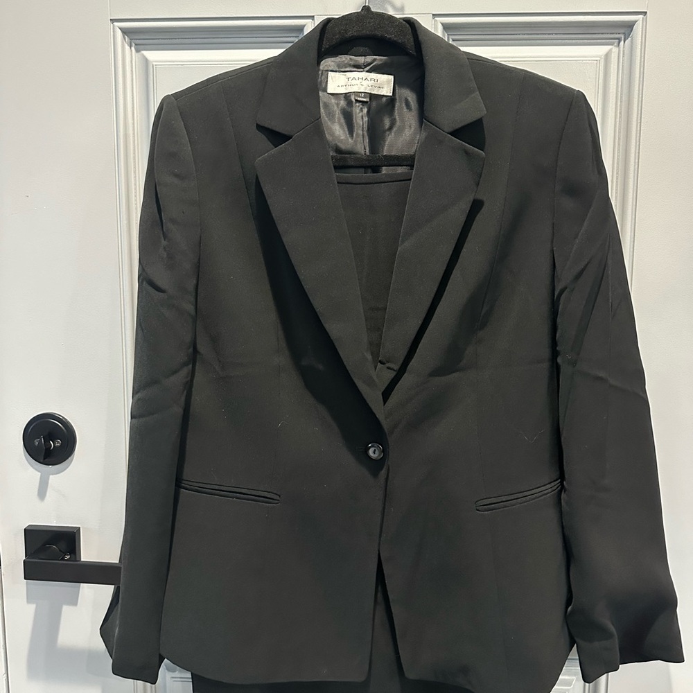 Tahari ASL Black Single-Button Tailored Blazer and skirt